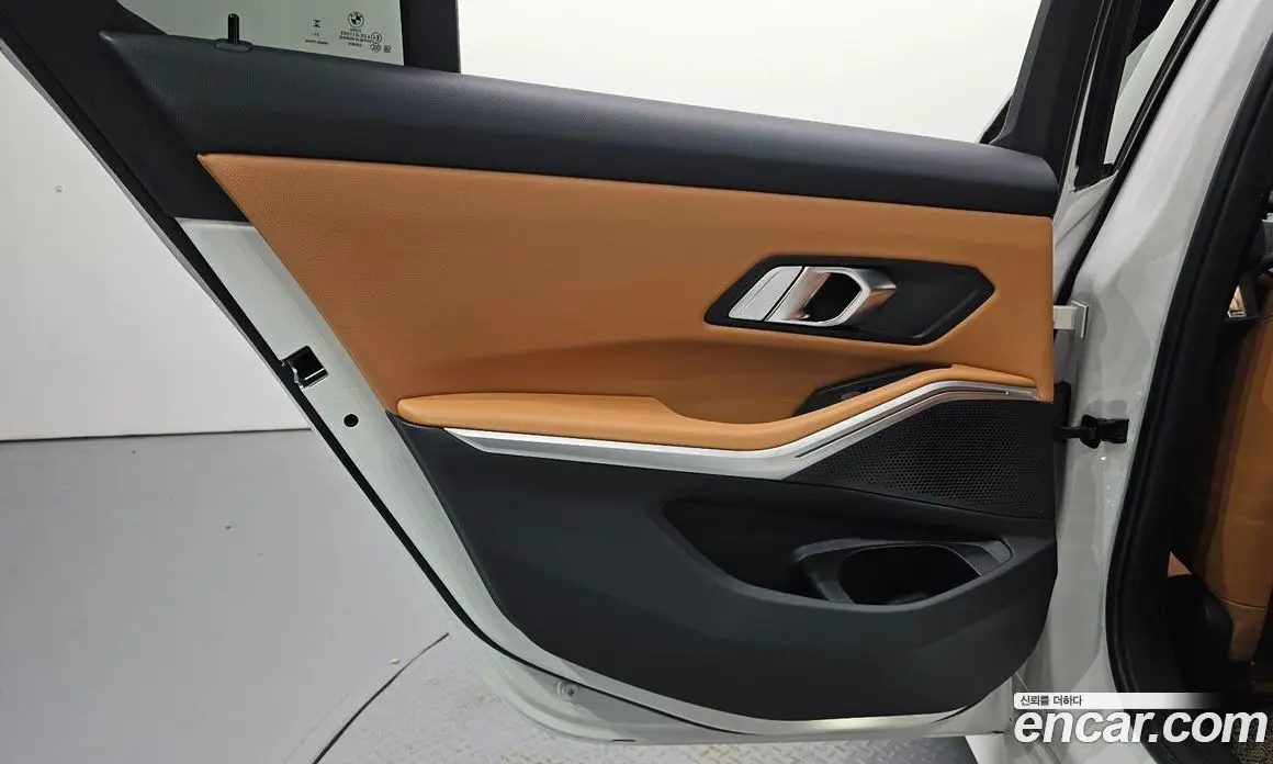 BMW 3 серия 2022 2.0 автомат (гидро), фото 15 BMW 3 серия 2022 2.0 автомат (гидро), фото 15