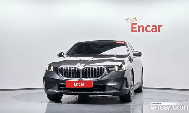 BMW 5 серия 2023 2.0 автомат (гидро), миниатюра 2