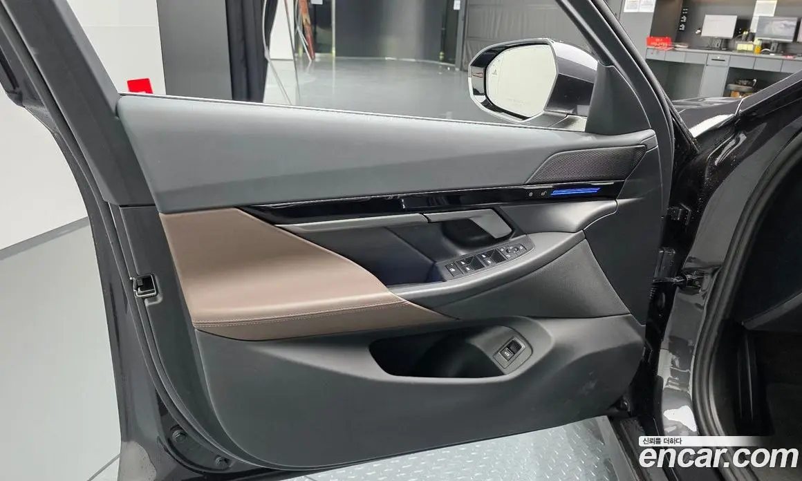 BMW 5 серия 2023 2.0 автомат (гидро), фото 13