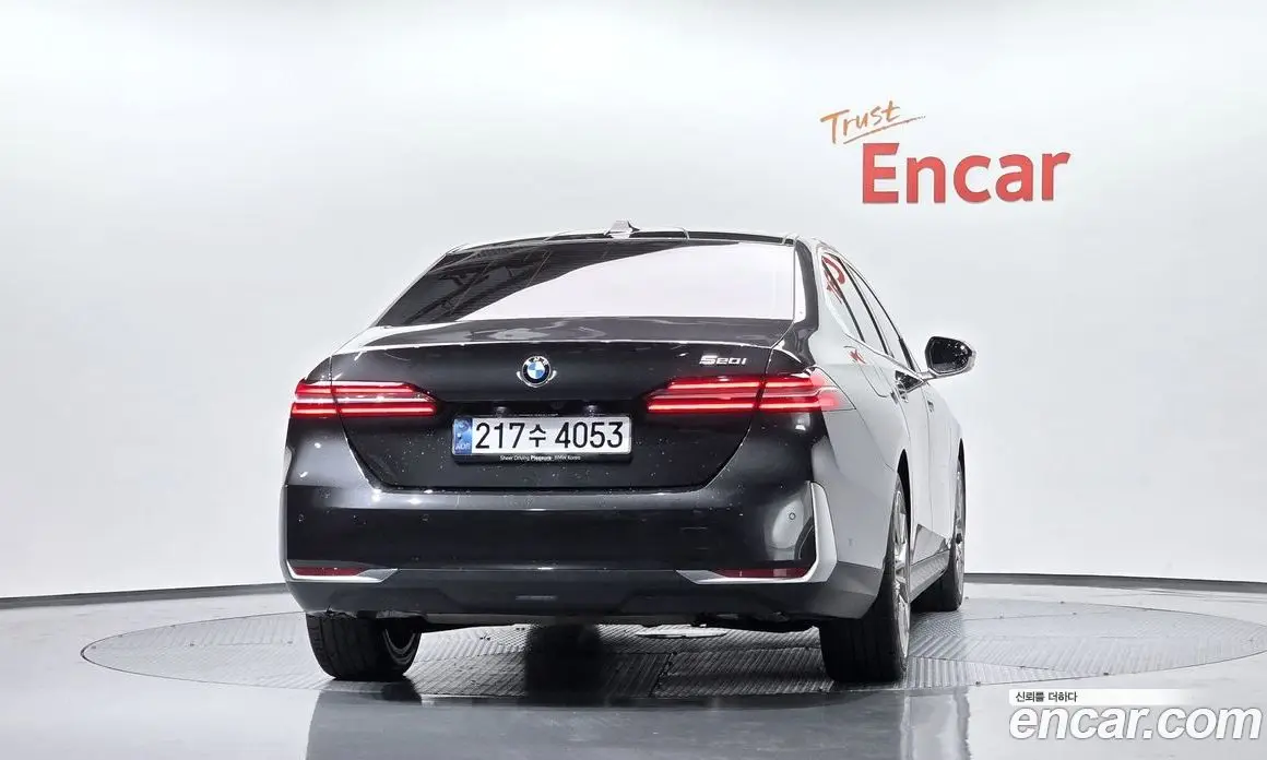 BMW 5 серия 2023 2.0 автомат (гидро), фото 3