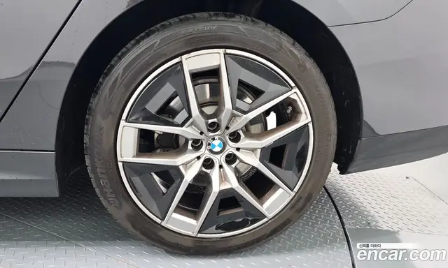 BMW 5 серия 2023 2.0 автомат (гидро), миниатюра 6