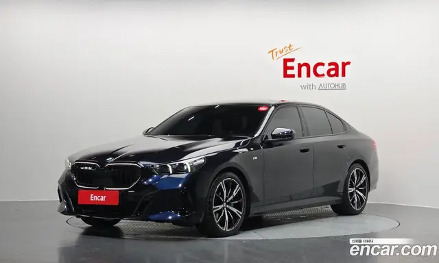 BMW 5 серия, 2025, 5 030 км