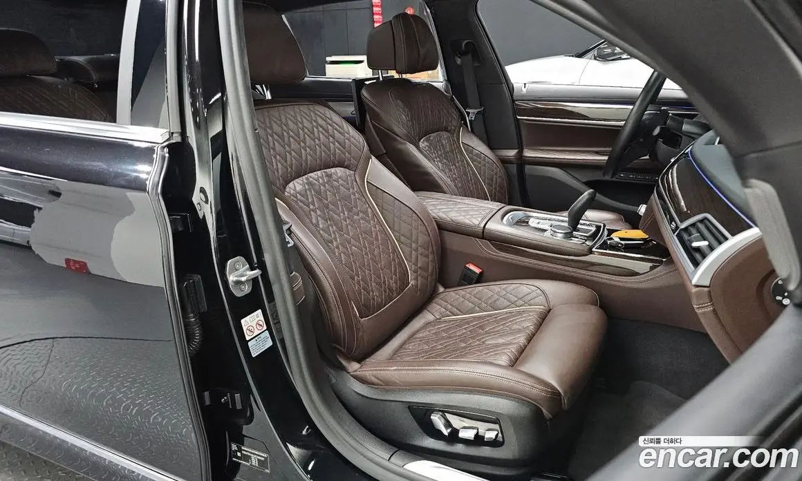 BMW 7 серия 2021 3.0 автомат (гидро), фото 15