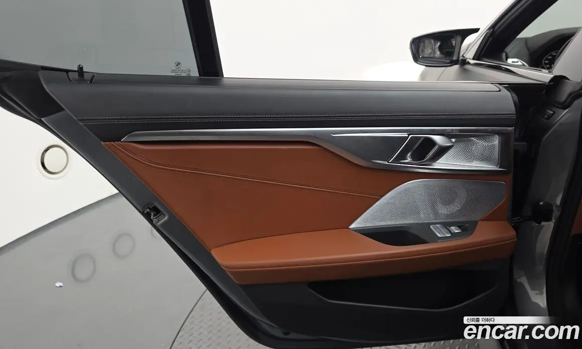 BMW 8 серия 2022 4.4 автомат (гидро), фото 15 BMW 8 серия 2022 4.4 автомат (гидро), фото 15