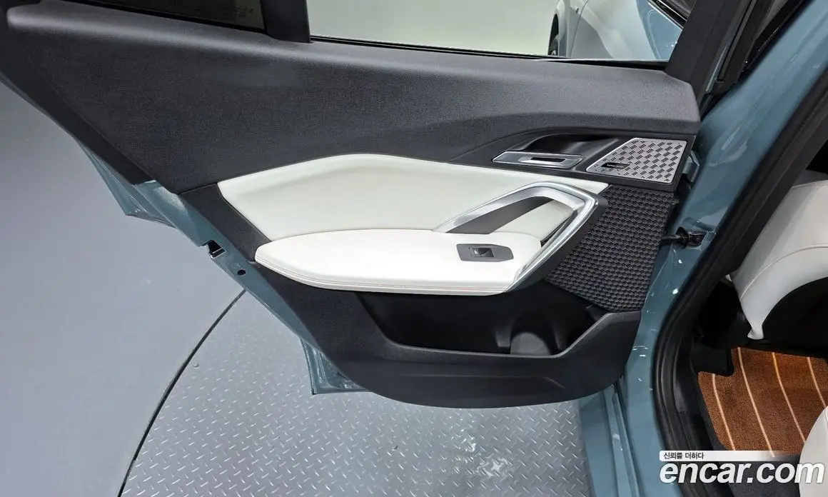 BMW X2 2024 2.0 автомат (гидро), фото 15