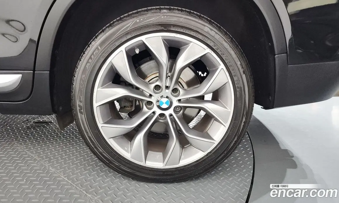 BMW X4 2015 2.0 автомат (гидро), фото 6