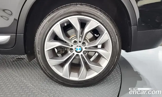 BMW X4 2015 2.0 автомат (гидро), миниатюра 6
