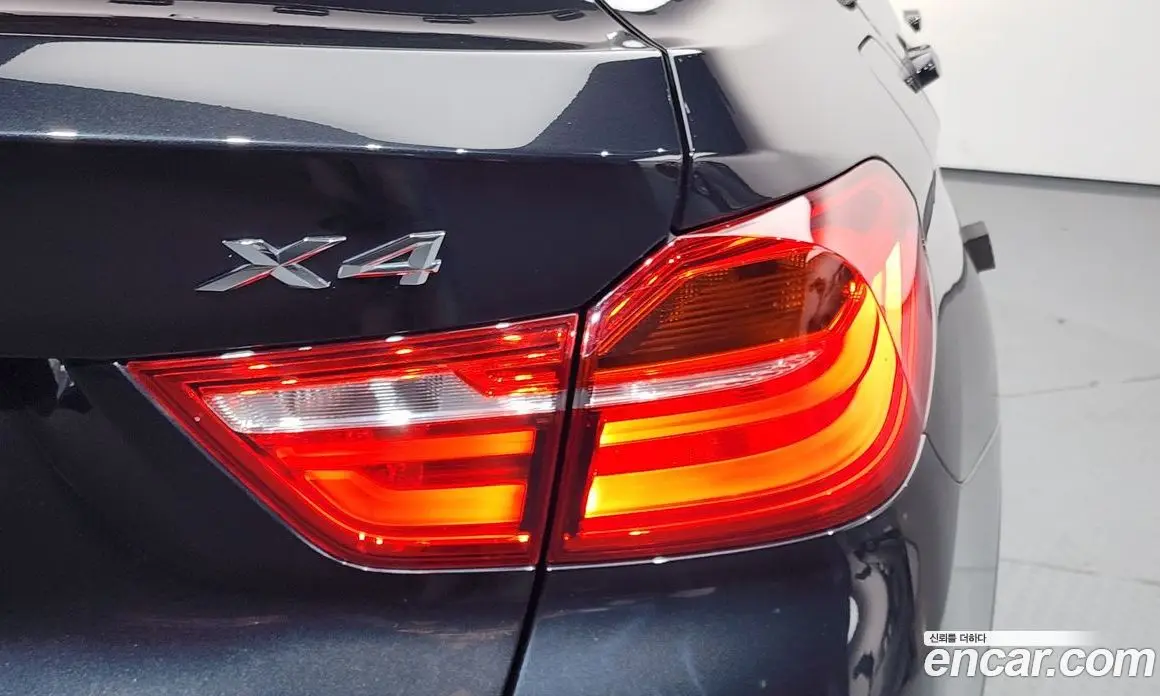 BMW X4 2015 2.0 автомат (гидро), фото 8
