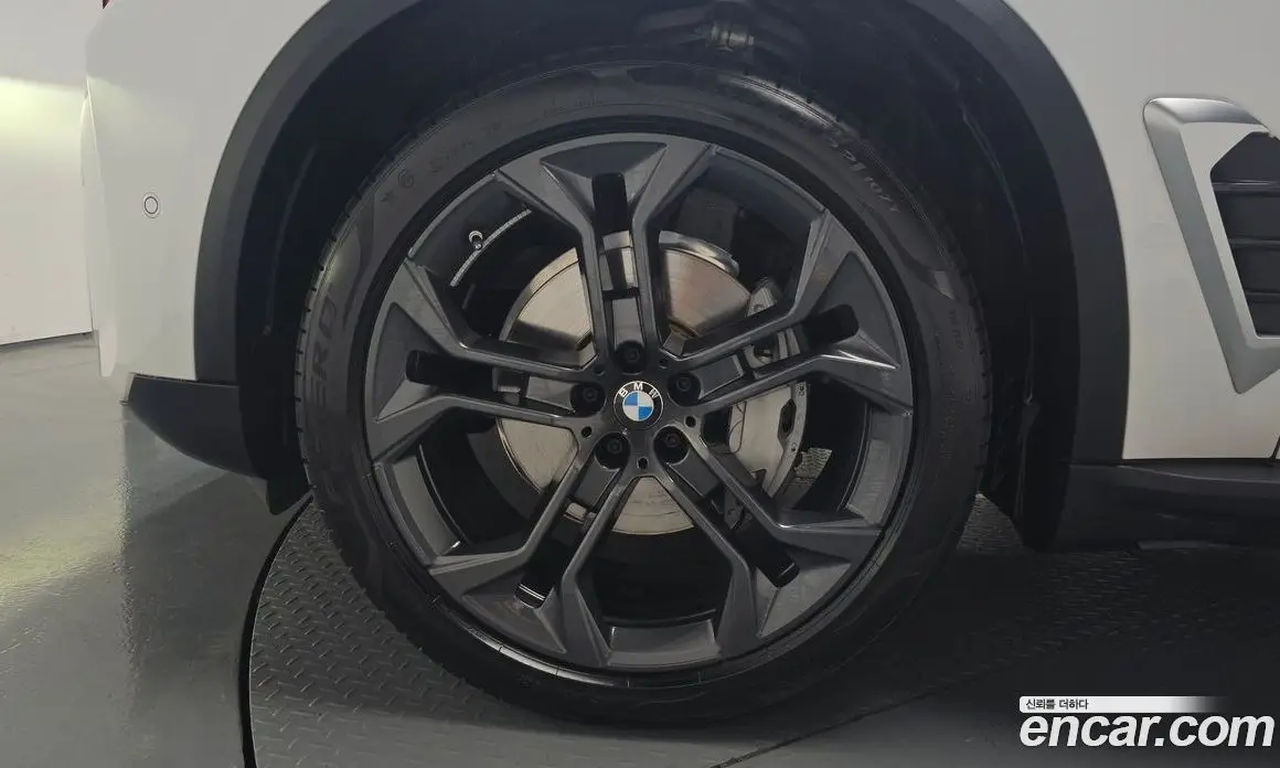 BMW X5 2024 3.0 автомат (гидро), фото 4