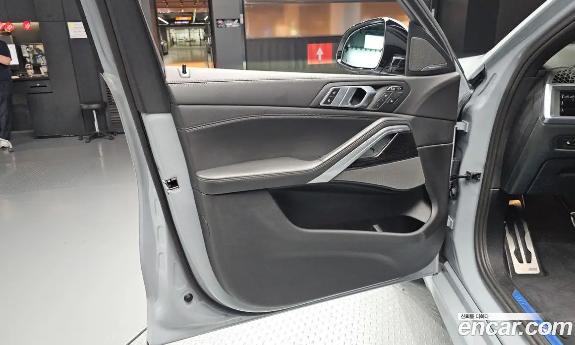 BMW X6 2024 3.0 автомат (гидро), фото 14