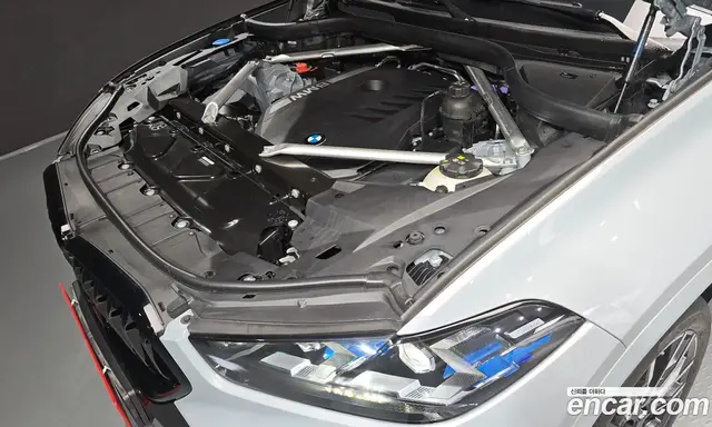 BMW X6 2024 3.0 автомат (гидро), миниатюра 6