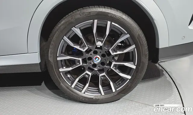 BMW X6 2024 3.0 автомат (гидро), миниатюра 7