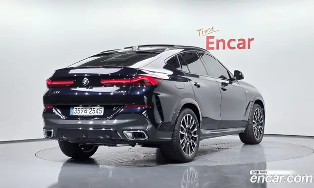 BMW X6, 2026, 15 км