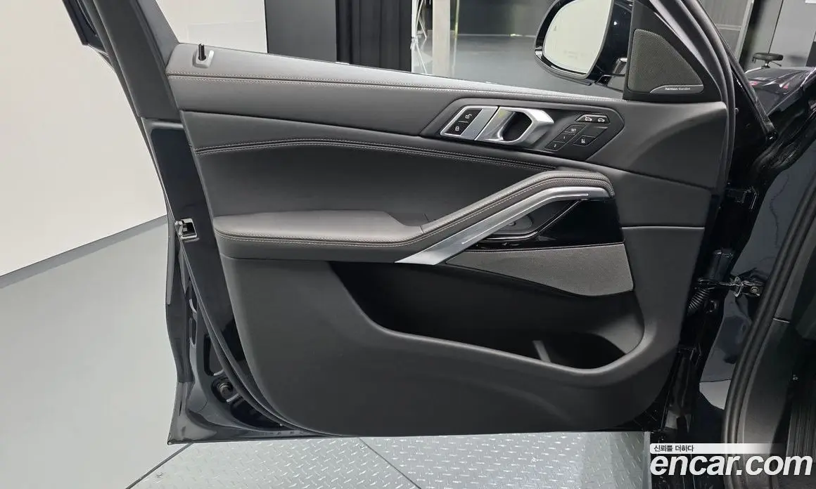 BMW X6 2026 3.0 автомат (гидро), фото 13