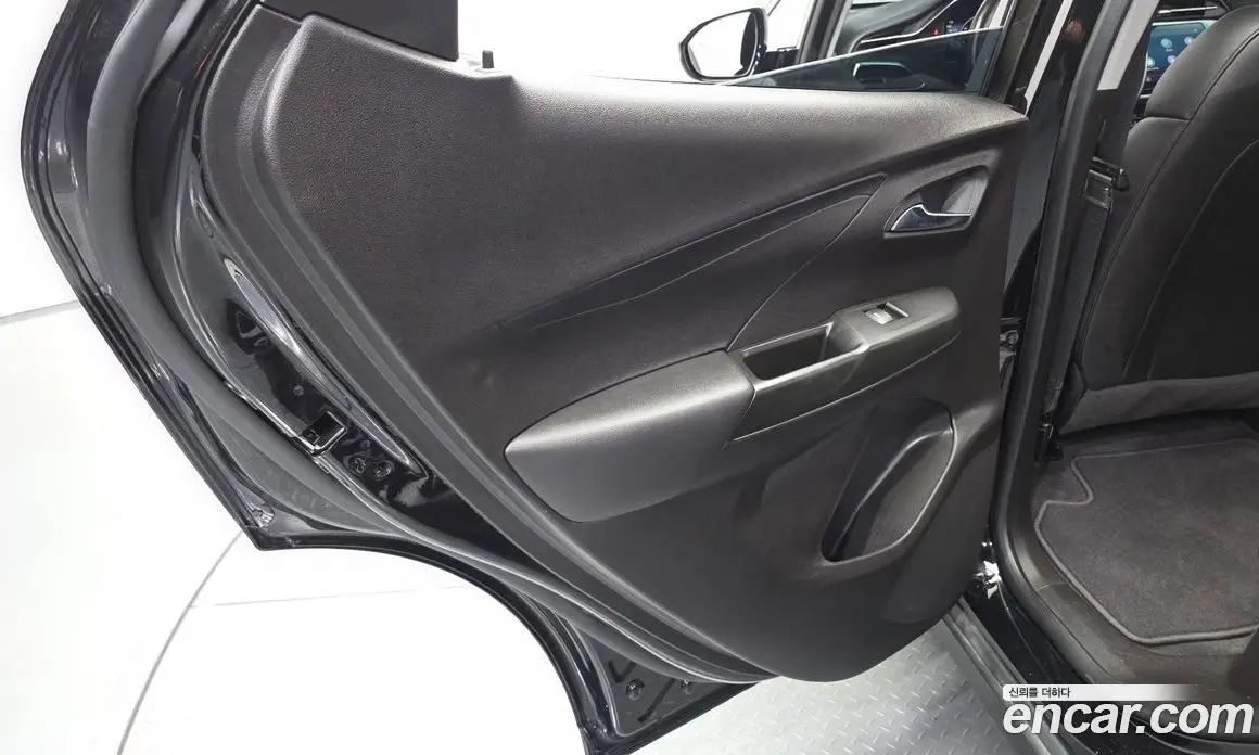 Chevrolet Bolt EV 2022 0.2 автомат (гидро), фото 15 Chevrolet Bolt EV 2022 0.2 автомат (гидро), фото 15