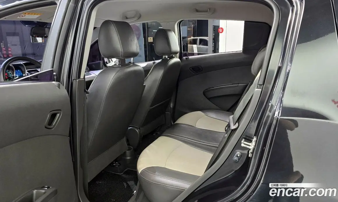Chevrolet Spark 2014 1.0 автомат (гидро), фото 16