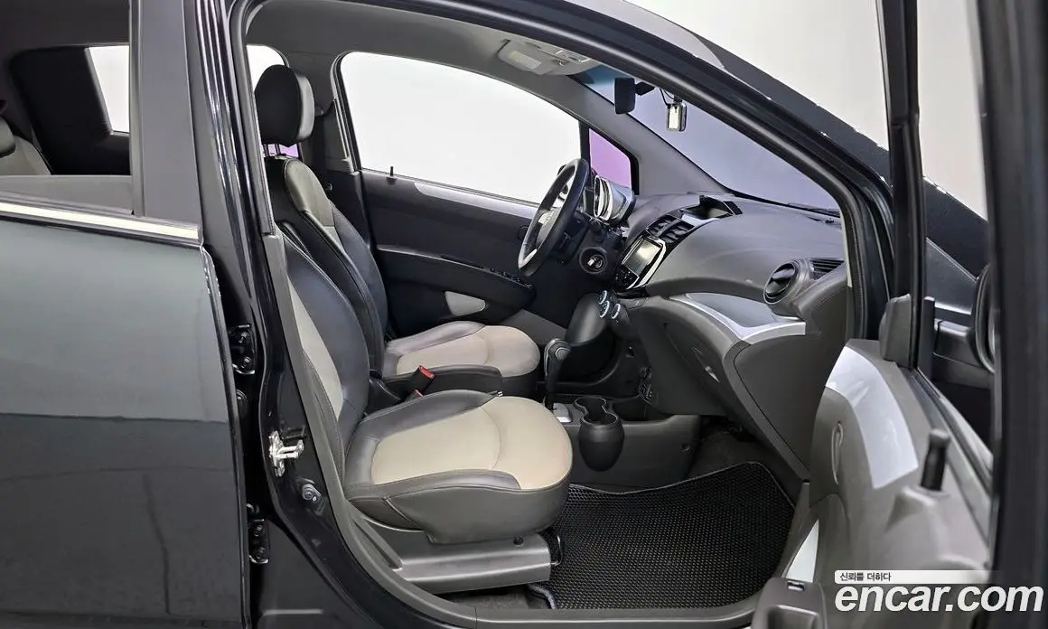 Chevrolet Spark 2014 1.0 автомат (гидро), фото 17