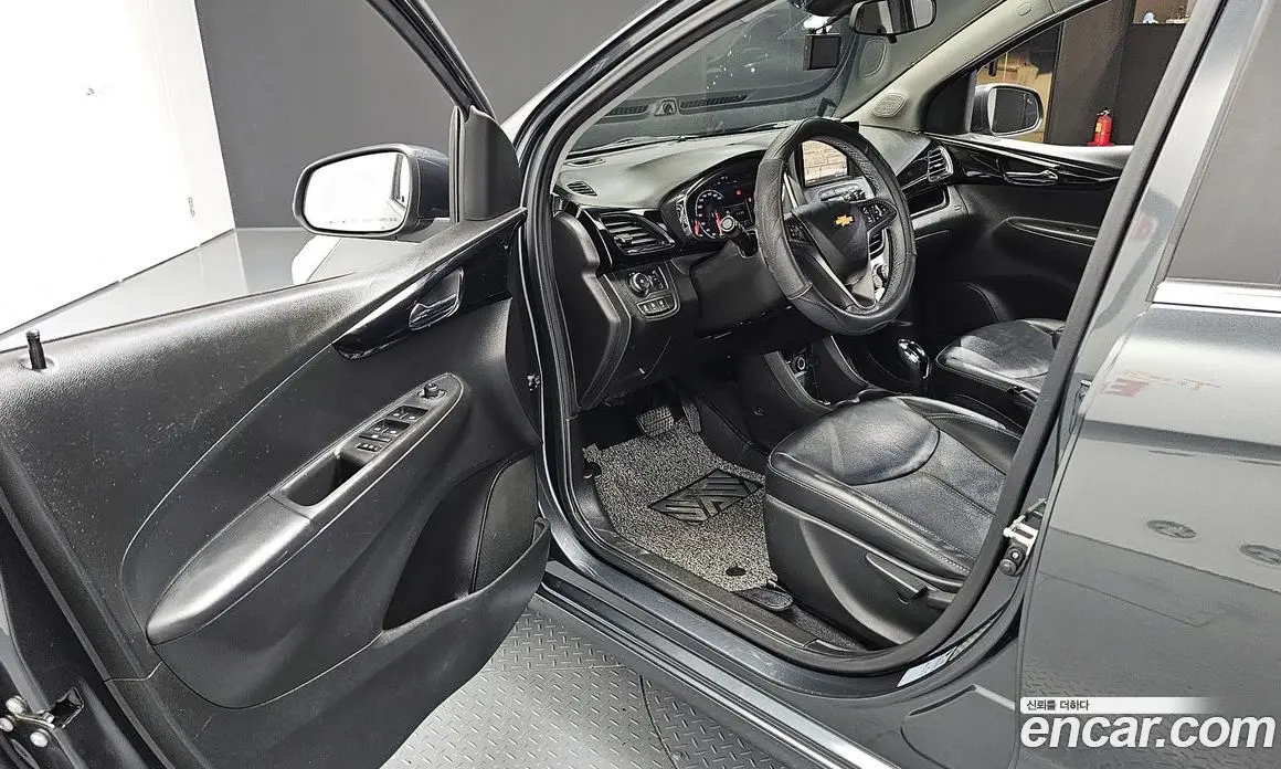Chevrolet Spark 2017 1.0 автомат (гидро), фото 13