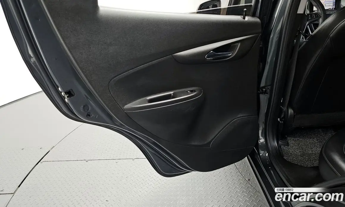 Chevrolet Spark 2017 1.0 автомат (гидро), фото 15