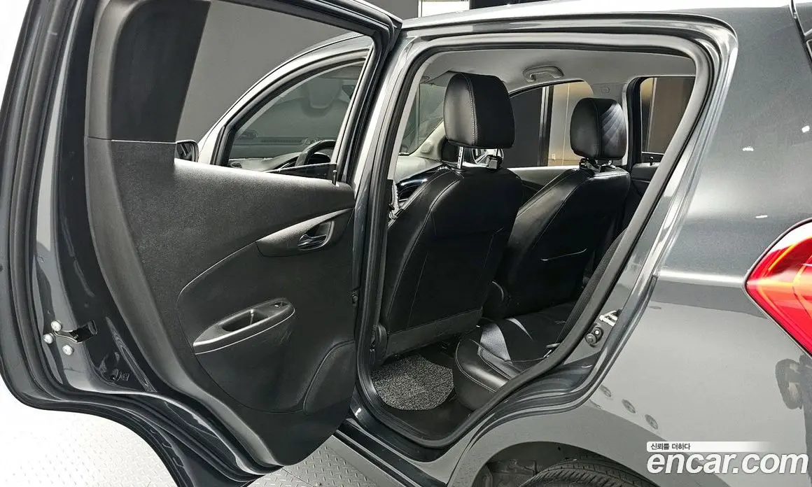 Chevrolet Spark 2017 1.0 автомат (гидро), фото 18