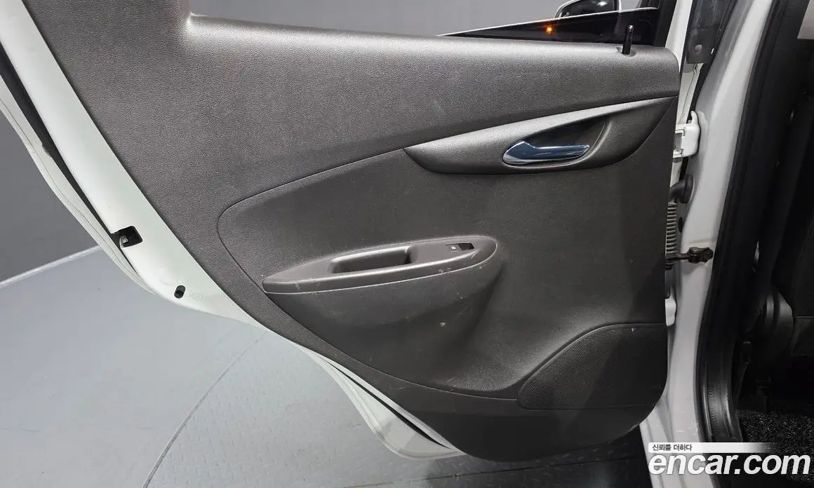 Chevrolet Spark 2017 1.0 автомат (гидро), фото 15
