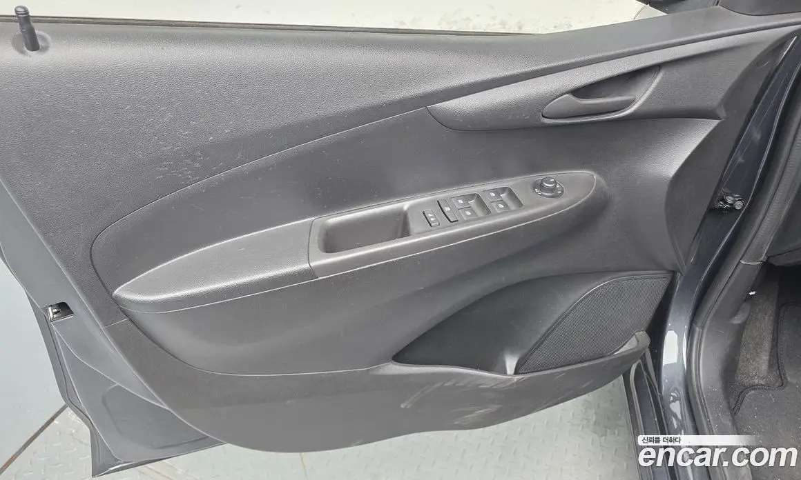 Chevrolet Spark 2020 1.0 автомат (гидро), фото 14