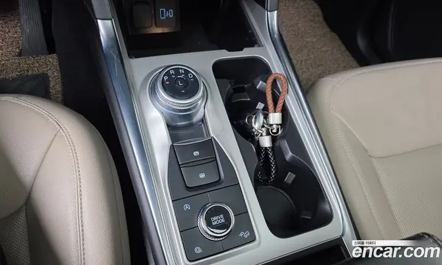 Ford Explorer 2023 2.3 автомат (гидро), миниатюра 12