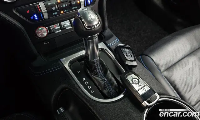 Ford Mustang 2022 2.3 автомат (гидро), миниатюра 12