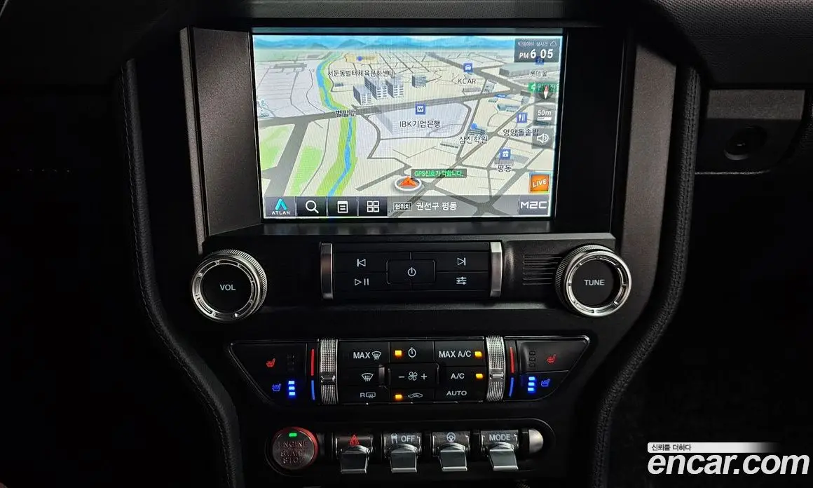 Ford Mustang 2022 2.3 автомат (гидро), фото 17