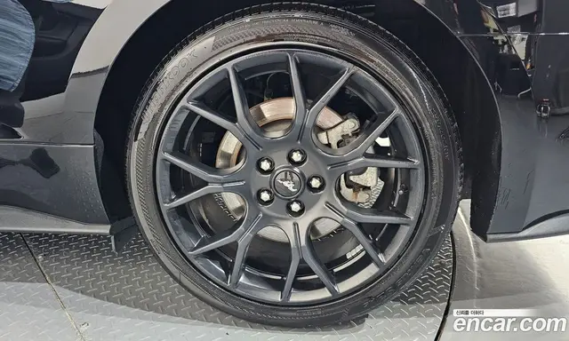 Ford Mustang 2022 2.3 автомат (гидро), миниатюра 7