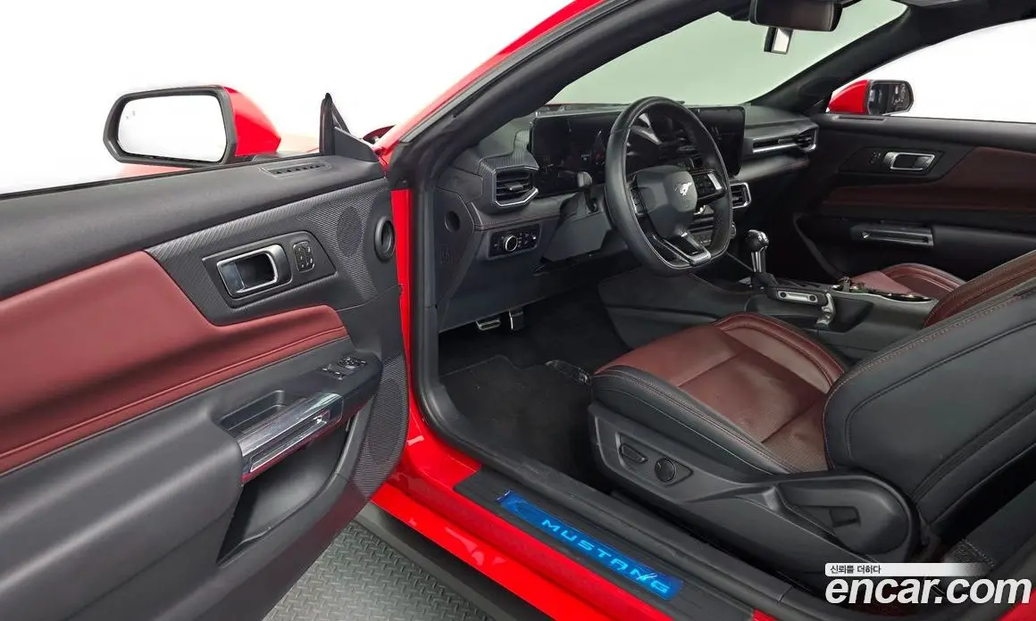 Ford Mustang 2025 2.3 автомат (гидро), фото 13