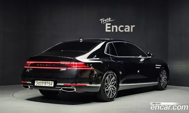 Genesis G90, 2025, 13 225 км