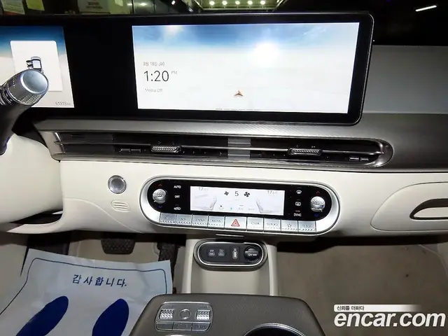 Genesis GV60 2022 автомат (гидро), миниатюра 11 Genesis GV60 2022 автомат (гидро), миниатюра 11