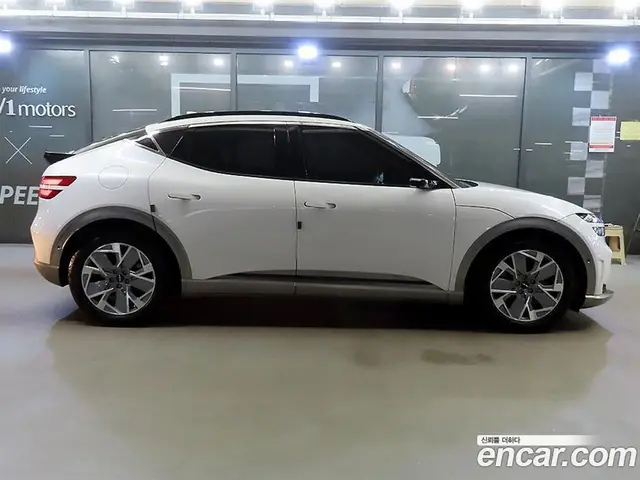 Genesis GV60 2022 автомат (гидро), миниатюра 3 Genesis GV60 2022 автомат (гидро), миниатюра 3