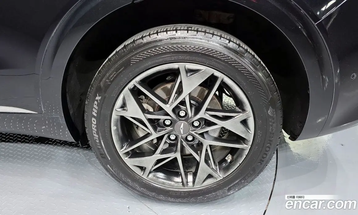 Genesis GV70 2021 2.2 автомат (гидро), фото 7 Genesis GV70 2021 2.2 автомат (гидро), фото 7