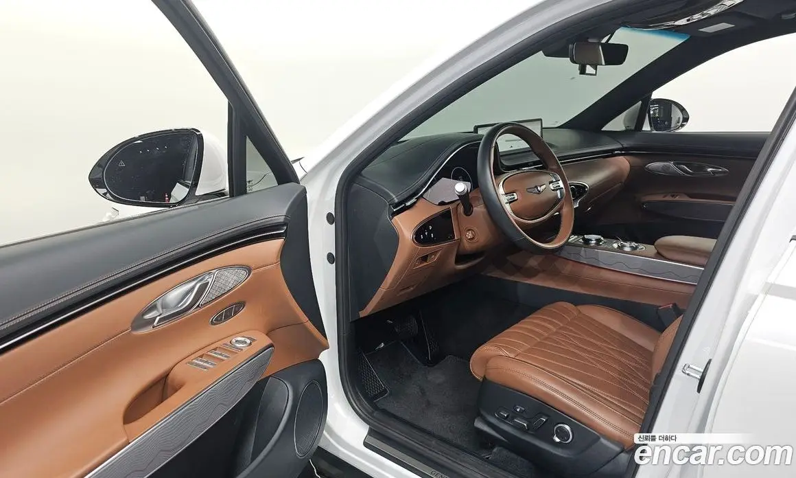Genesis GV70 2021 2.5 автомат (гидро), фото 13 Genesis GV70 2021 2.5 автомат (гидро), фото 13