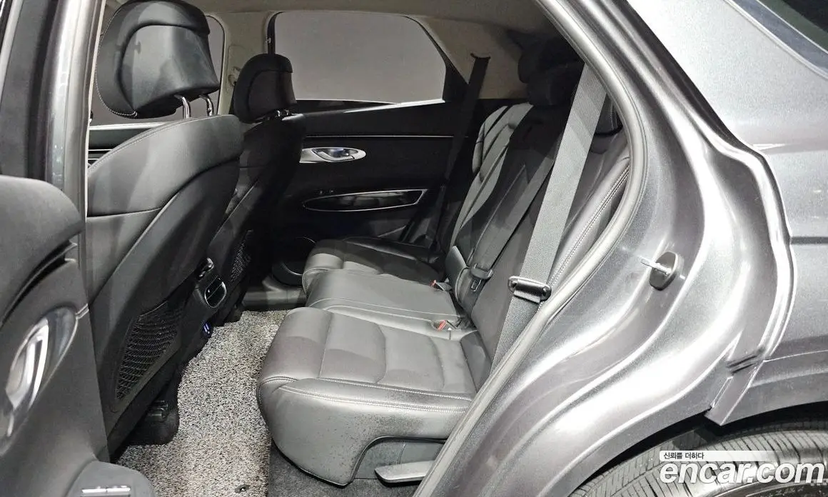Genesis GV70 2022 2.5 автомат (гидро), фото 16 Genesis GV70 2022 2.5 автомат (гидро), фото 16