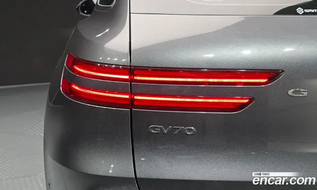 Genesis GV70 2022 2.5 автомат (гидро), миниатюра 9 Genesis GV70 2022 2.5 автомат (гидро), миниатюра 9