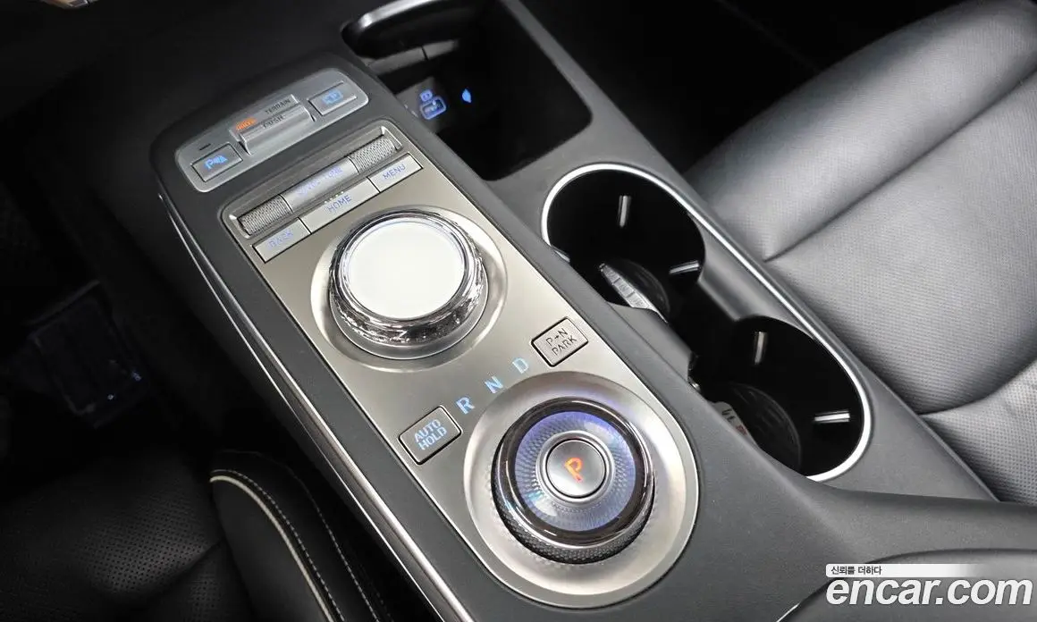 Genesis GV70 2022 0.1 автомат (гидро), фото 12