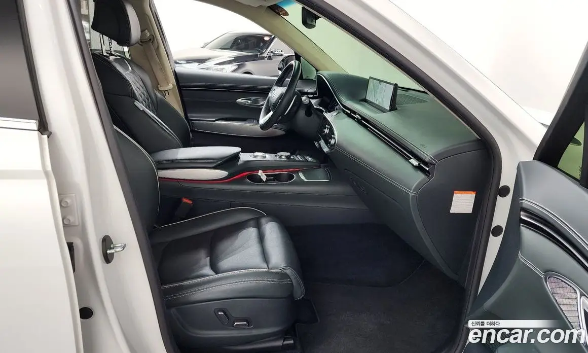 Genesis GV70 2022 0.1 автомат (гидро), фото 16 Genesis GV70 2022 0.1 автомат (гидро), фото 16