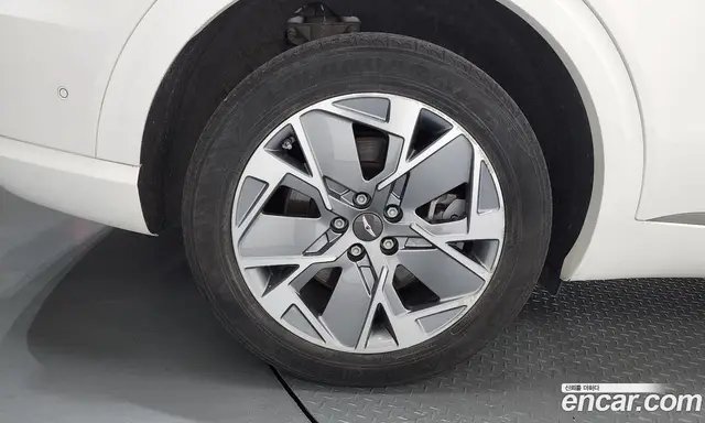 Genesis GV70 2022 0.1 автомат (гидро), миниатюра 5 Genesis GV70 2022 0.1 автомат (гидро), миниатюра 5