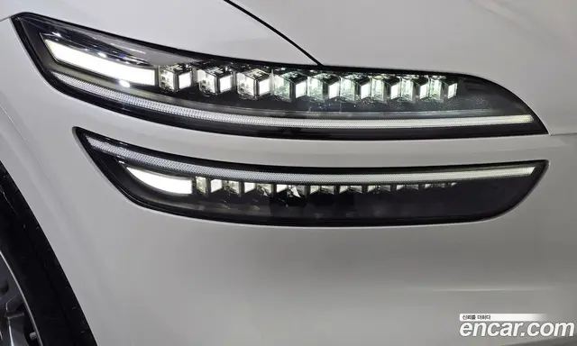 Genesis GV70 2025 2.5 автомат (гидро), миниатюра 8 Genesis GV70 2025 2.5 автомат (гидро), миниатюра 8