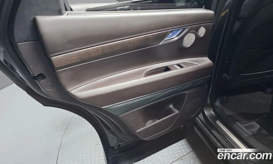 Genesis GV80 2023 2.5 автомат (гидро), фото 15