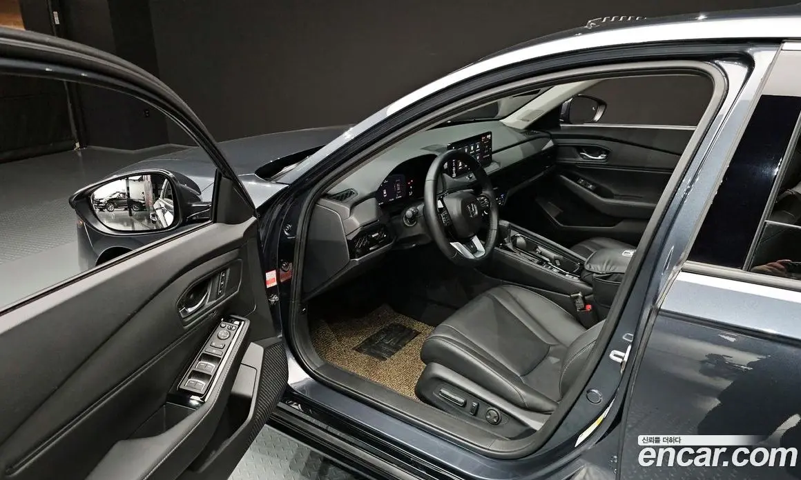 Honda Accord 2023 2.0 автомат (гидро), фото 13 Honda Accord 2023 2.0 автомат (гидро), фото 13