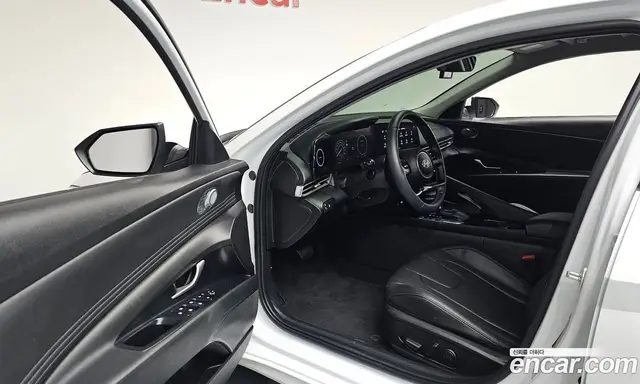 Hyundai Avante 2023 1.6 автомат (гидро), миниатюра 12