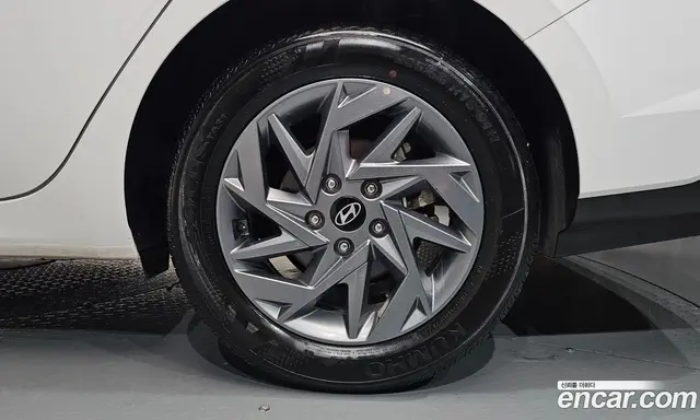 Hyundai Avante 2023 1.6 автомат (гидро), миниатюра 6