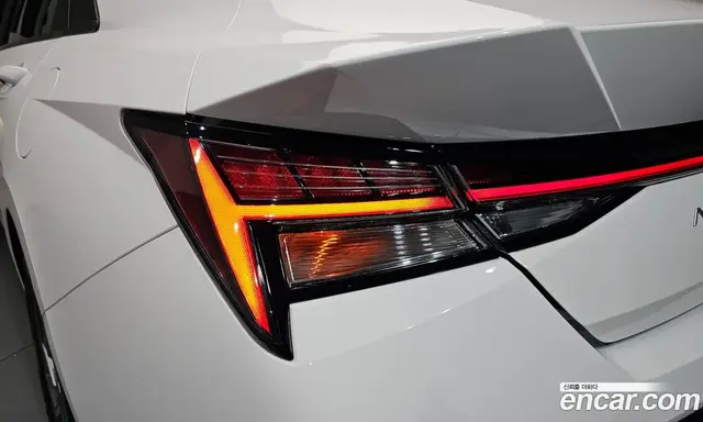 Hyundai Avante 2023 1.6 автомат (гидро), миниатюра 8