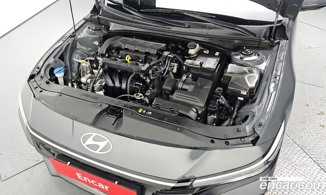 Hyundai Avante 2023 1.6 автомат (гидро), миниатюра 6