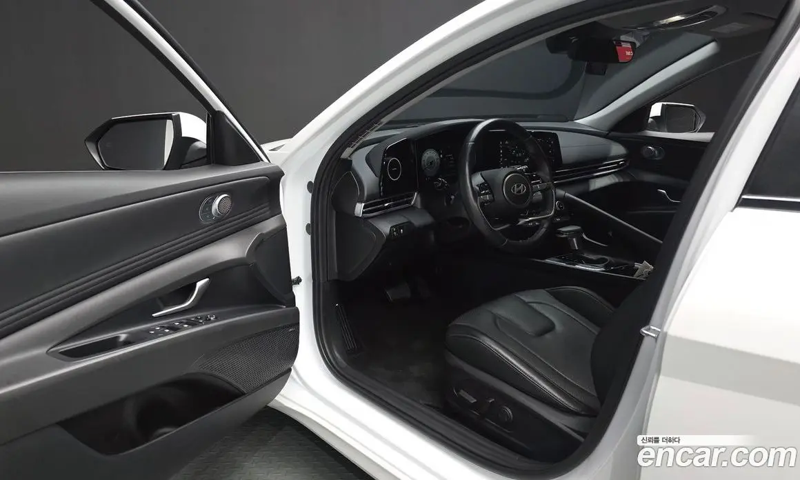 Hyundai Avante 2023 1.6 автомат (гидро), фото 12 Hyundai Avante 2023 1.6 автомат (гидро), фото 12