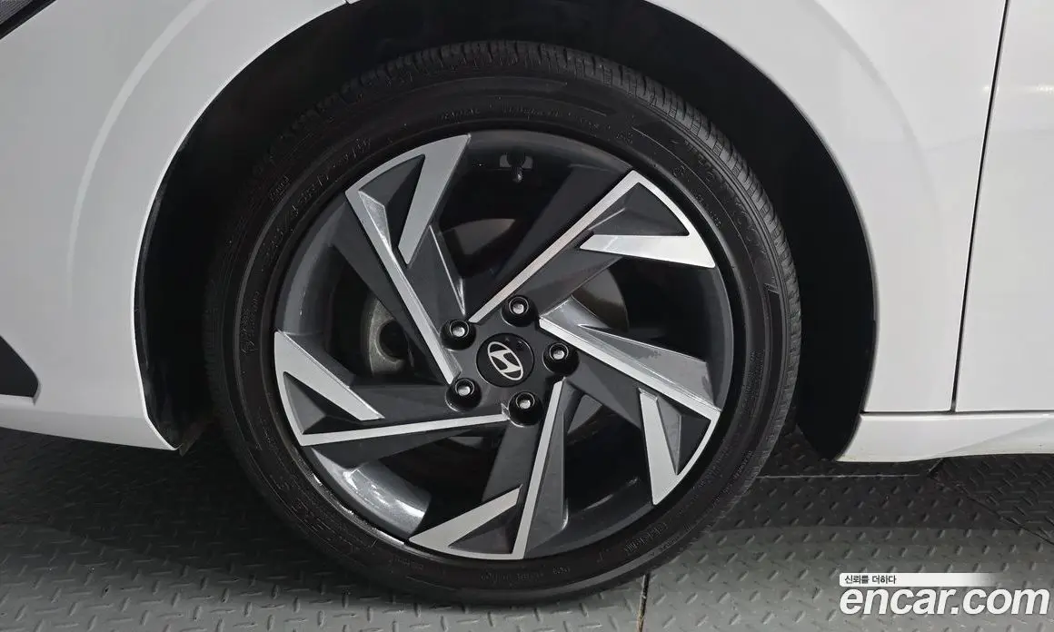 Hyundai Avante 2023 1.6 автомат (гидро), фото 4 Hyundai Avante 2023 1.6 автомат (гидро), фото 4